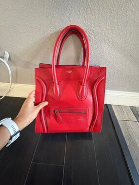 Céline Luggage Tote，Lipstick Red